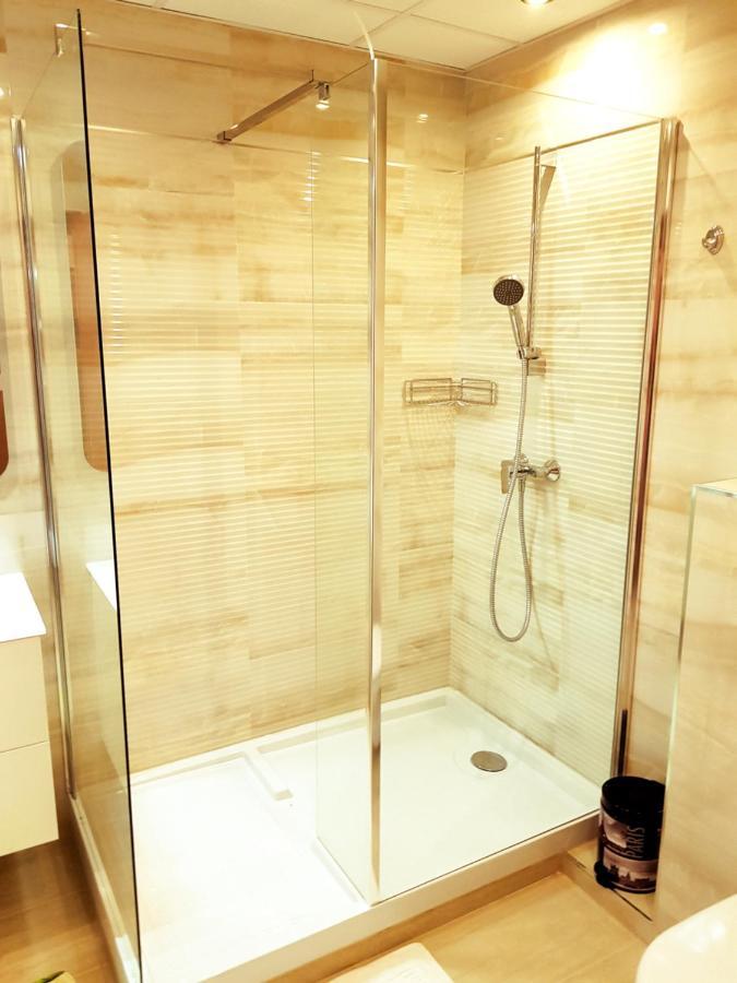 Astra Apartman Tatabánya Exterior foto