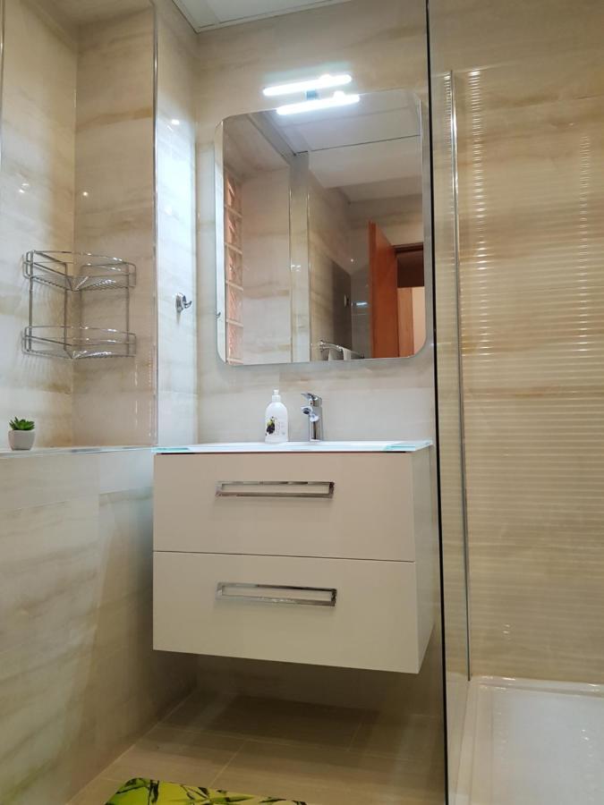 Astra Apartman Tatabánya Exterior foto